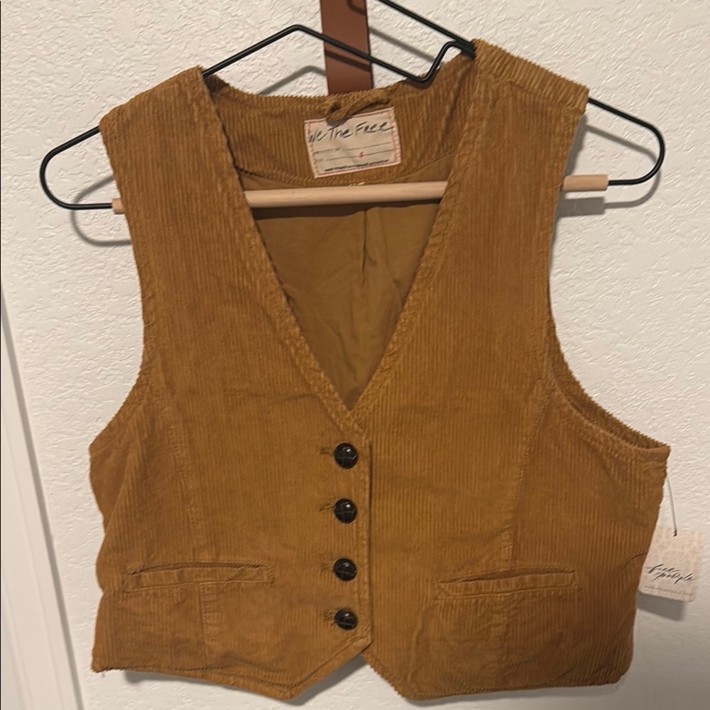 FREE PEOPLE- Charley Cord Vest
We The Free-Brown Corduroy Vest with Buttons